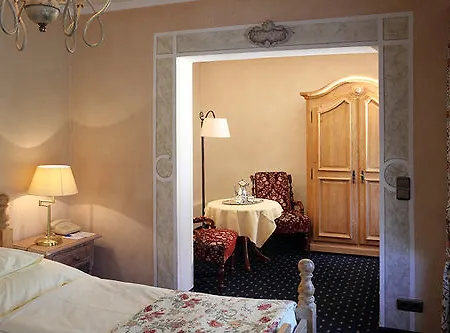 Hotel Edelweiss Garni
