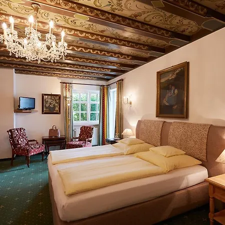 호텔 Edelweiss Garni 4*