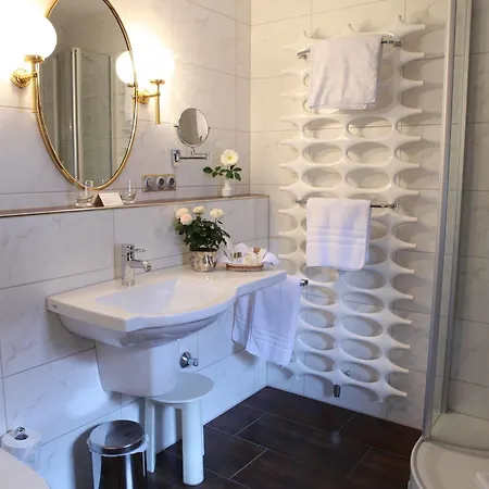 호텔 Edelweiss Garni