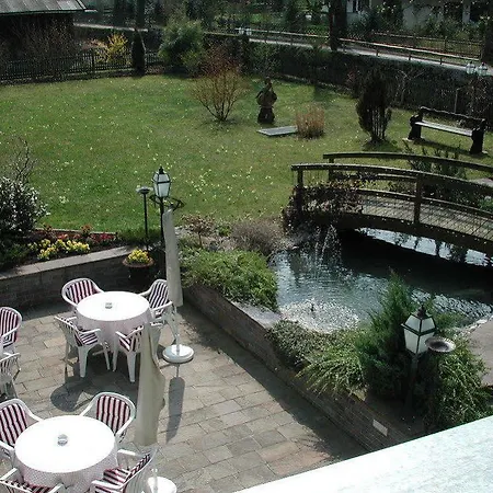 Edelweiss Garni Hotel 4*