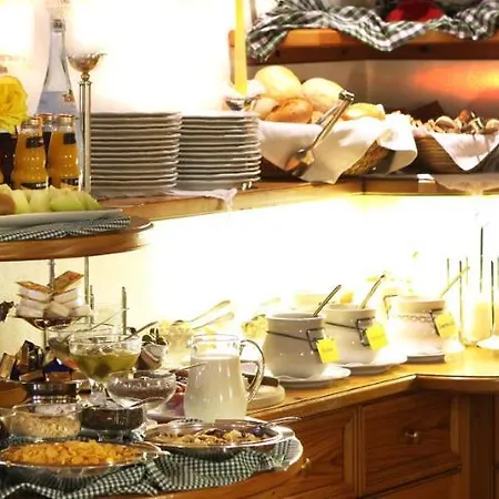 Edelweiss Garni 4* 가르미슈파르텐키르헨