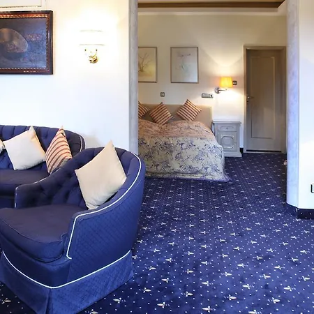 Edelweiss Garni 호텔